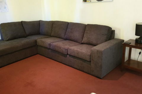 Canal Time Holiday Home - Accommodation QLD 1