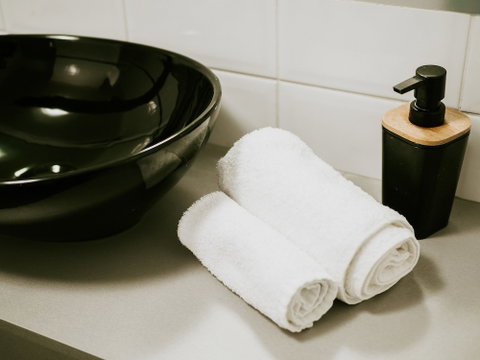 SoYa Apartment Hotel - Accommodation QLD 6