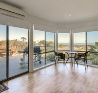The Bach - Accommodation QLD