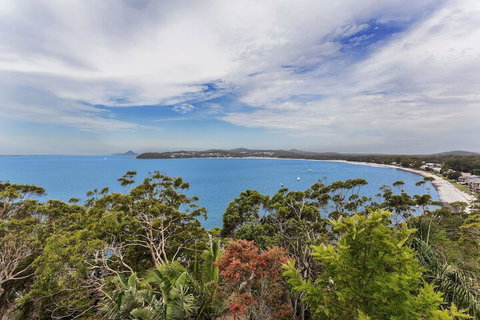 Randall Drive 64 - Accommodation QLD 1