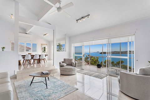 Randall Drive 64 - Accommodation QLD 6