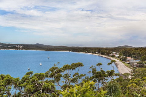 Randall Drive 64 - Accommodation QLD 2