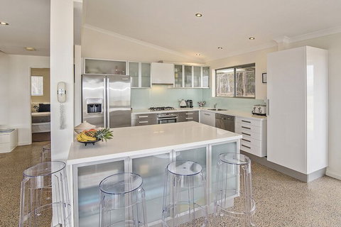 Margaret River Farmhouse - Accommodation QLD 3