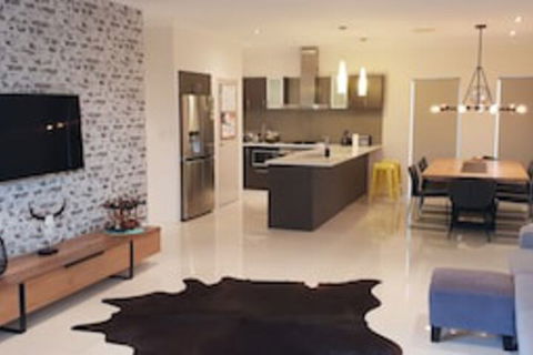 Big House In Melville - Accommodation QLD 0