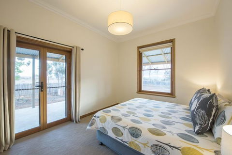Flinders Bush Retreats - Accommodation QLD 4