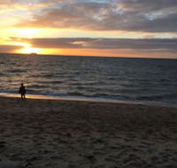 Aquawaters house by Barefoot Beach stays - Accommodation QLD