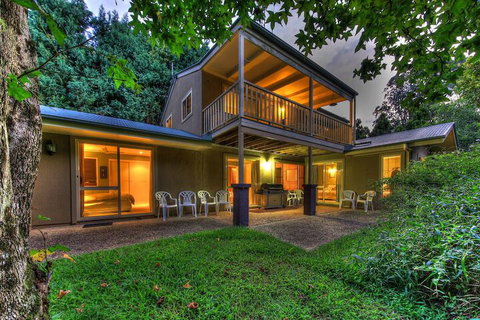 House Of Laurels - Accommodation QLD 6