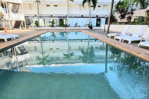Cairns Luxury Waterfront Apartment - Accommodation QLD 4