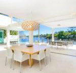 12 Noosa Parade - Accommodation QLD