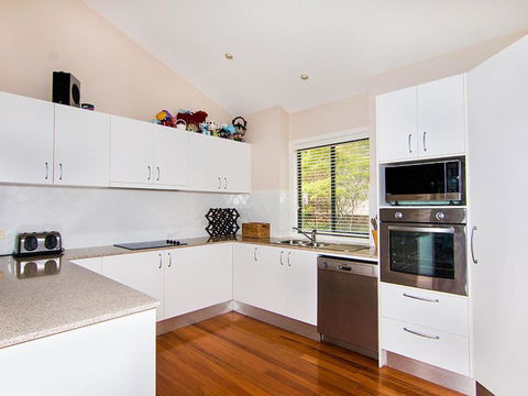 A Yarraangunthi - Accommodation QLD 6