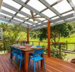 Palms House - Accommodation QLD