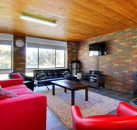 47 Anderson with Pool in Cowes - Accommodation QLD