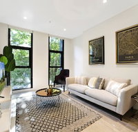 Luxury Style Walking to Darling Harbour QVB  ICC - Accommodation QLD