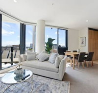 Modern Ultra Clean in the Heart of Convenience - Accommodation QLD