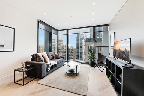 Brand New Ultra Modern CBD View - Accommodation QLD 3