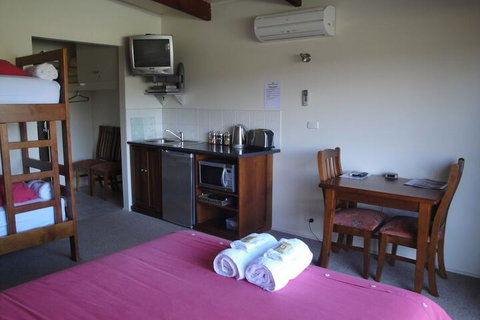 Delatite Apartments Merrijig - Accommodation QLD 4