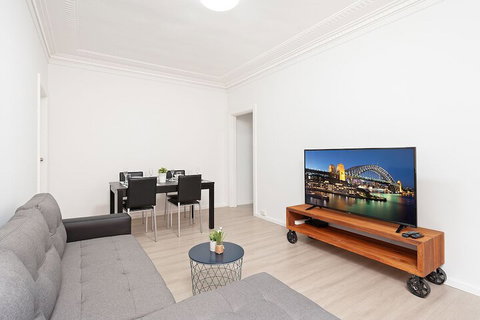 Newly Renovated Apt. Close To CBD Unit 1 - Accommodation QLD 1