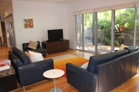 Ama Worimi - Accommodation QLD 0