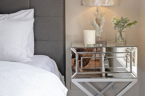 AUJOY 4 Bed Townhouse Glen Waverley - Accommodation QLD 3