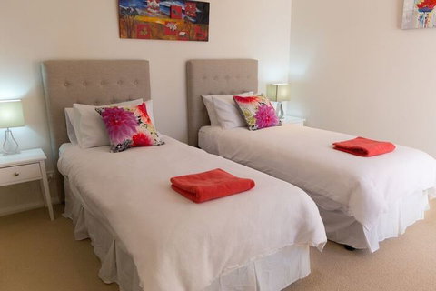 VUES At Salamander Bay - Accommodation QLD 6