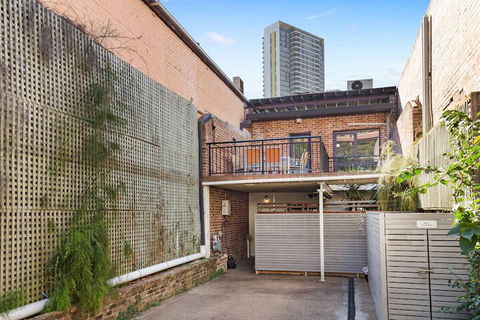 Ultimo Hackett Apartments - Accommodation QLD 2