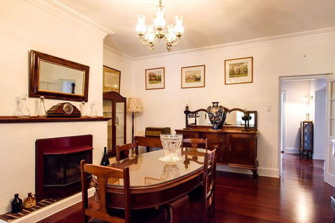 Fairlawn Estate - Accommodation QLD 7