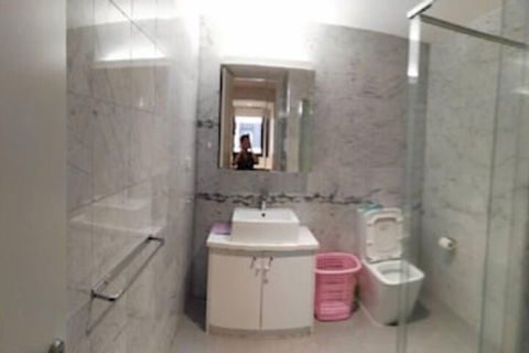 Notting Hill Apartment - Accommodation QLD 3