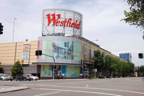 Southwest Liverpool Area 3 Beds & Parking Nwf003 - Accommodation QLD 6