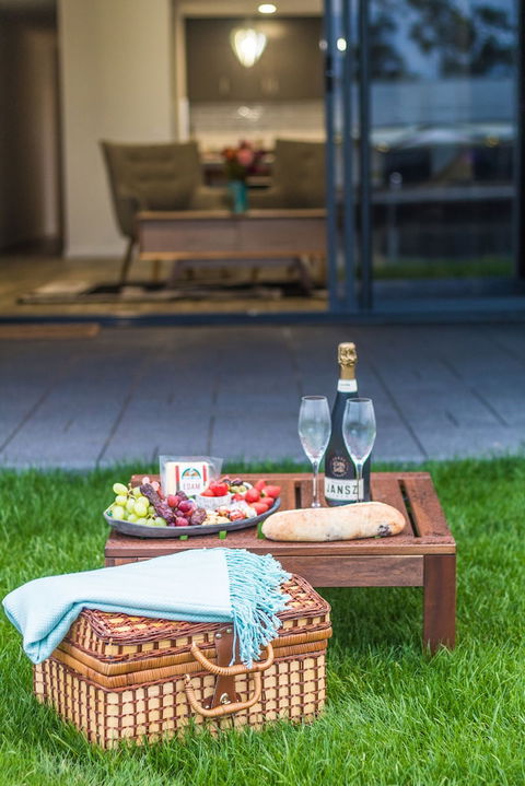 Ulverstone Waterfront Apartments - Accommodation QLD 3