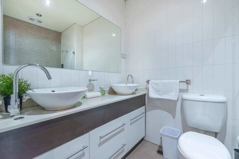 AirM8 Apartments On Mount Street - Accommodation QLD 6