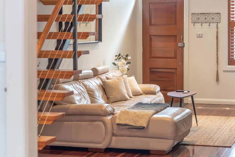 AirM8 Apartments On Mount Street - Accommodation QLD 4