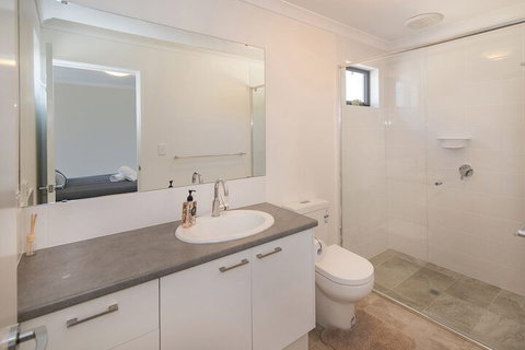 Gale House - Accommodation QLD 1