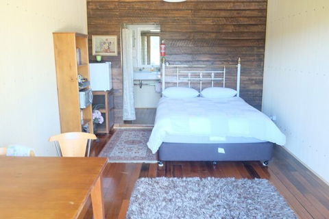 Yea Cabin Bunkhouse - Accommodation QLD 7