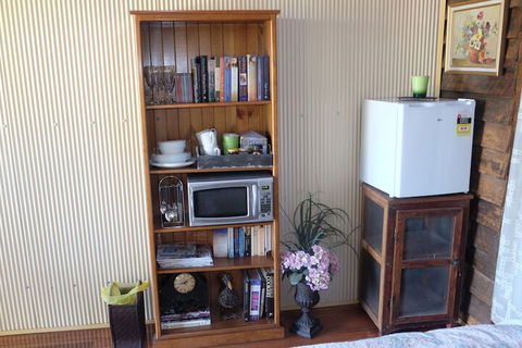 Yea Cabin Bunkhouse - Accommodation QLD 4