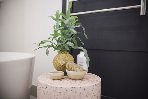 Sandringham - Accommodation QLD 6