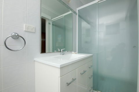 Forster Lodge 6 - Accommodation QLD 1