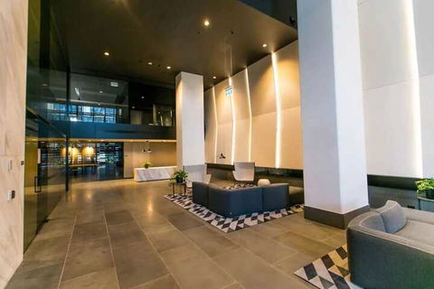 JC Marina Tower Docklands - Accommodation QLD 4