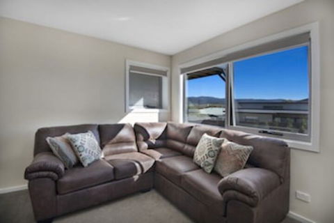 T-Bar On Twynam - Accommodation QLD 0