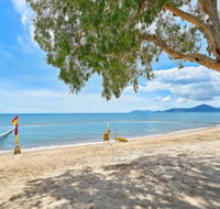 Tropical Oasis near Beach - Accommodation QLD