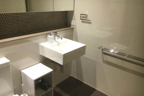 CBD Apartment In Perfect Location - Accommodation QLD 4