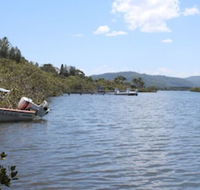 Waters Edge - Accommodation QLD
