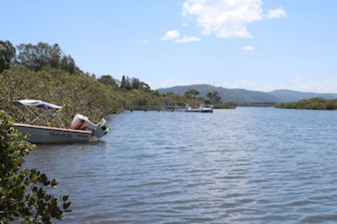 Waters Edge - Accommodation QLD 0