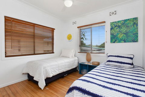 BEACH HOUSE On PEARL - Accommodation QLD 1