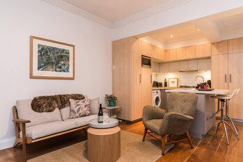 Art Deco 2 Bed Sydney & Darlinghurst Gem - Accommodation QLD 5