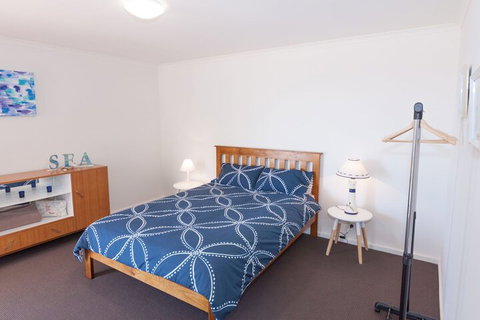 Lady Bay Getaway 12 Lady Bay - Accommodation QLD 3