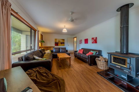 Driftwood On Anderson Free Wifi - Accommodation QLD 5