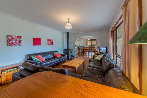 Driftwood On Anderson Free Wifi - Accommodation QLD 2