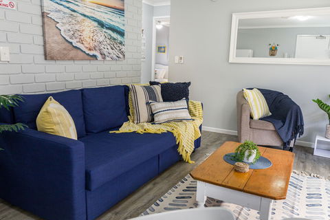 Family, Romance, Fun On Kings Beach - Accommodation QLD 3