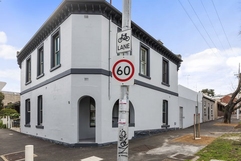 Work Sleep Live Melbourne - Accommodation QLD 0