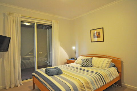 THE Sails 8 Linen Included Central Location - Accommodation QLD 3